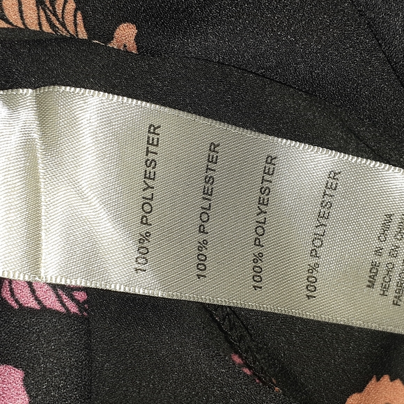 Avenue Black Red Orange Floral Bell sleeve Top Plus Size 4X - Picture 6 of 6